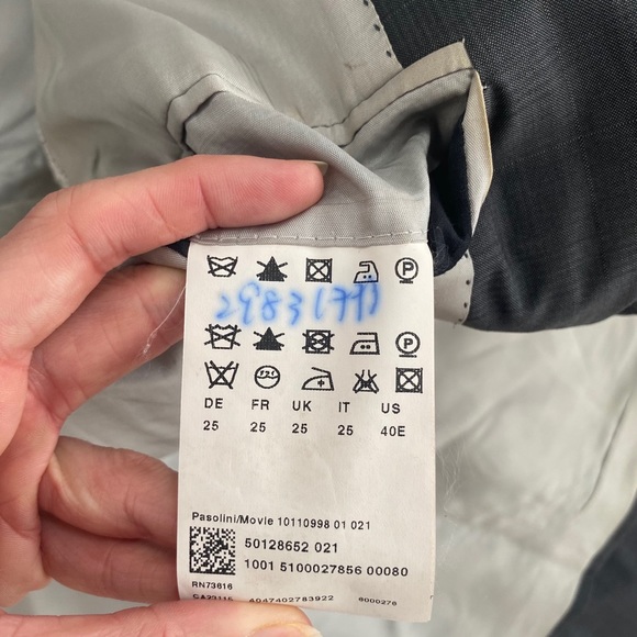 Hugo Boss suit jacket - Picture 5 of 9